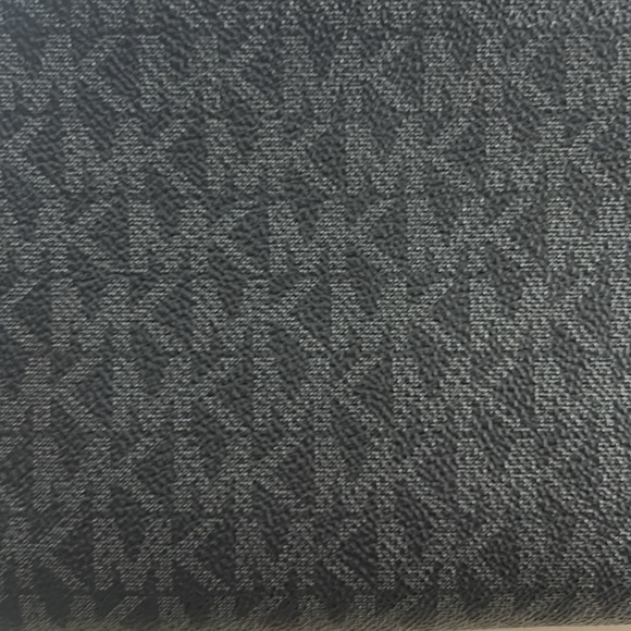 Michael Kors Black Shoulder Bag - Picture 2 of 7